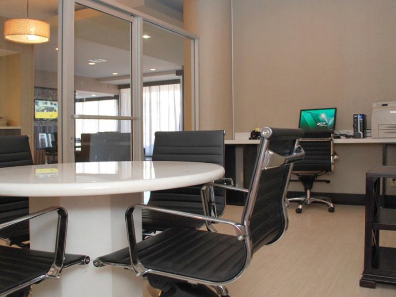 Holiday Express Downtown West, An Ihg Los Angeles